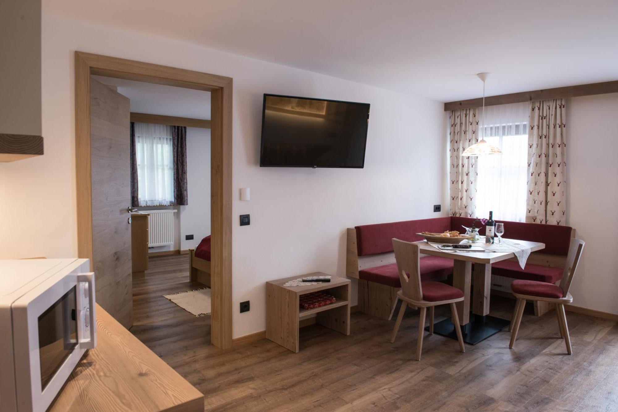 Da Kathi Aparthotel San Candido Ngoại thất bức ảnh