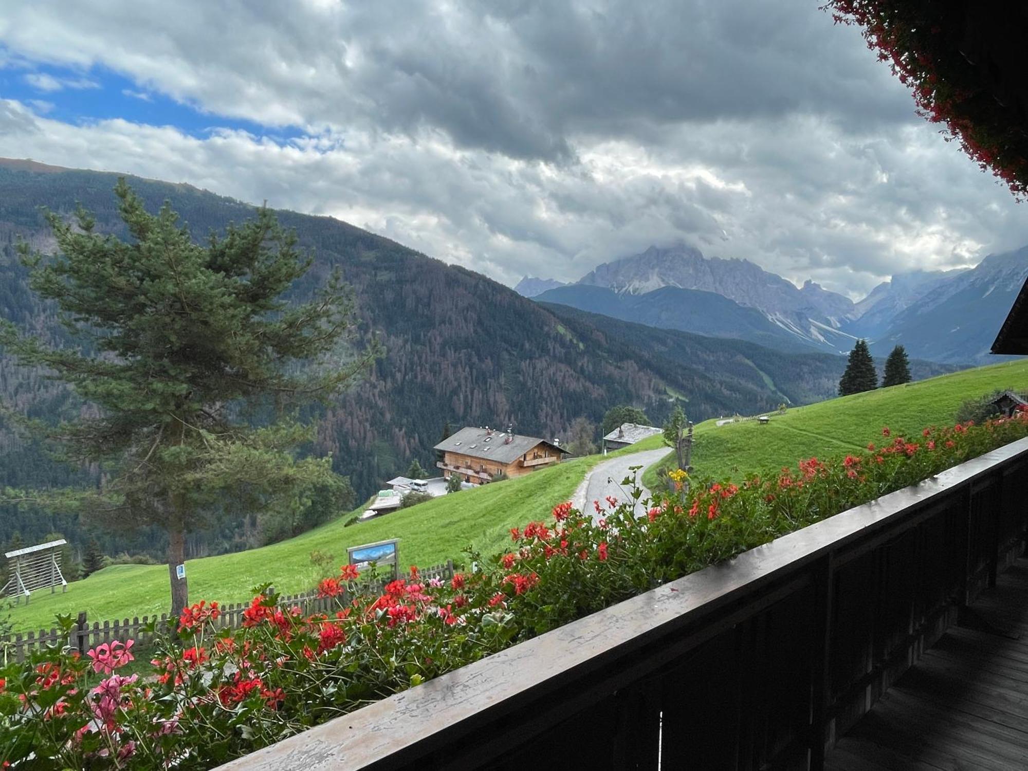 Da Kathi Aparthotel San Candido Ngoại thất bức ảnh
