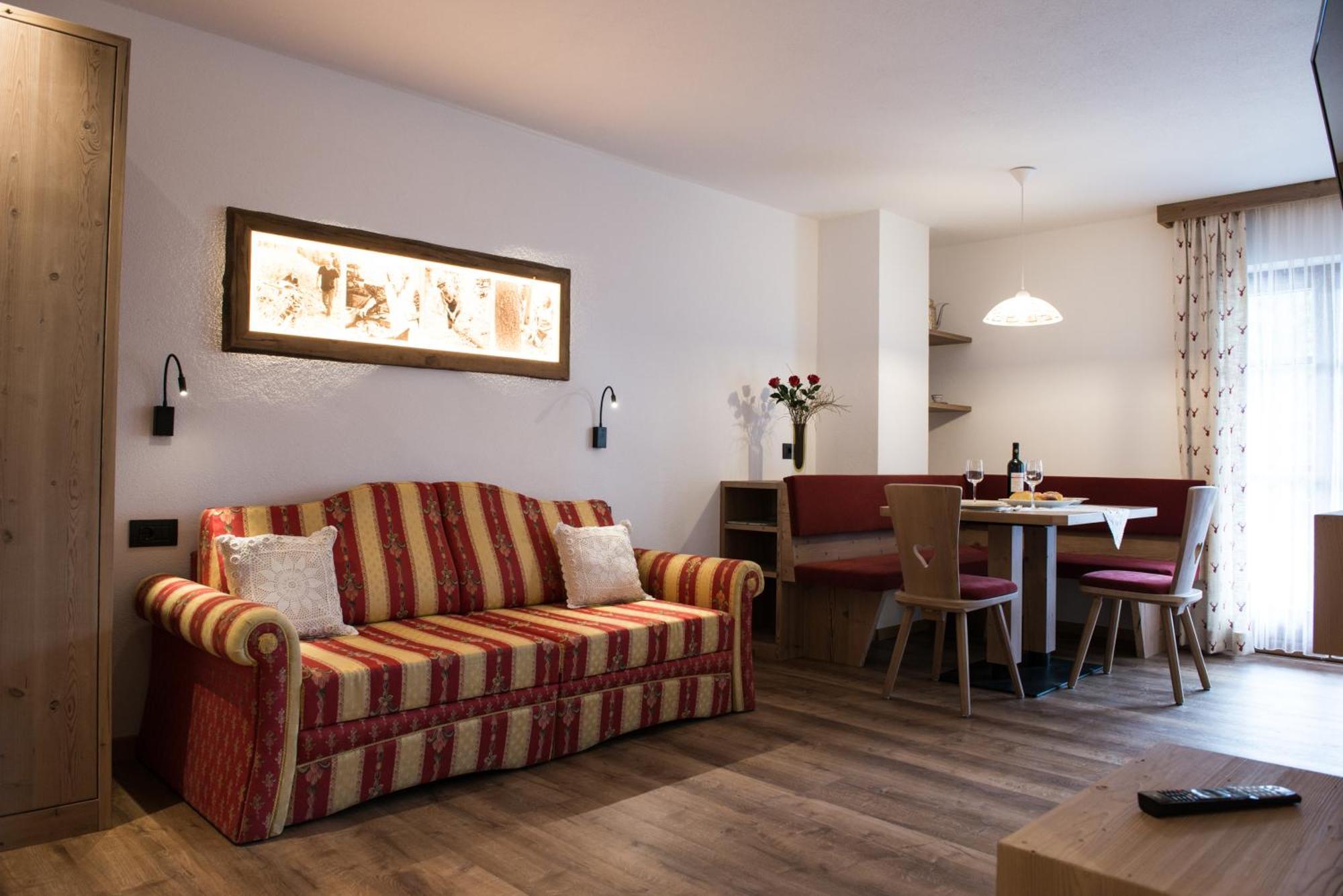 Da Kathi Aparthotel San Candido Ngoại thất bức ảnh