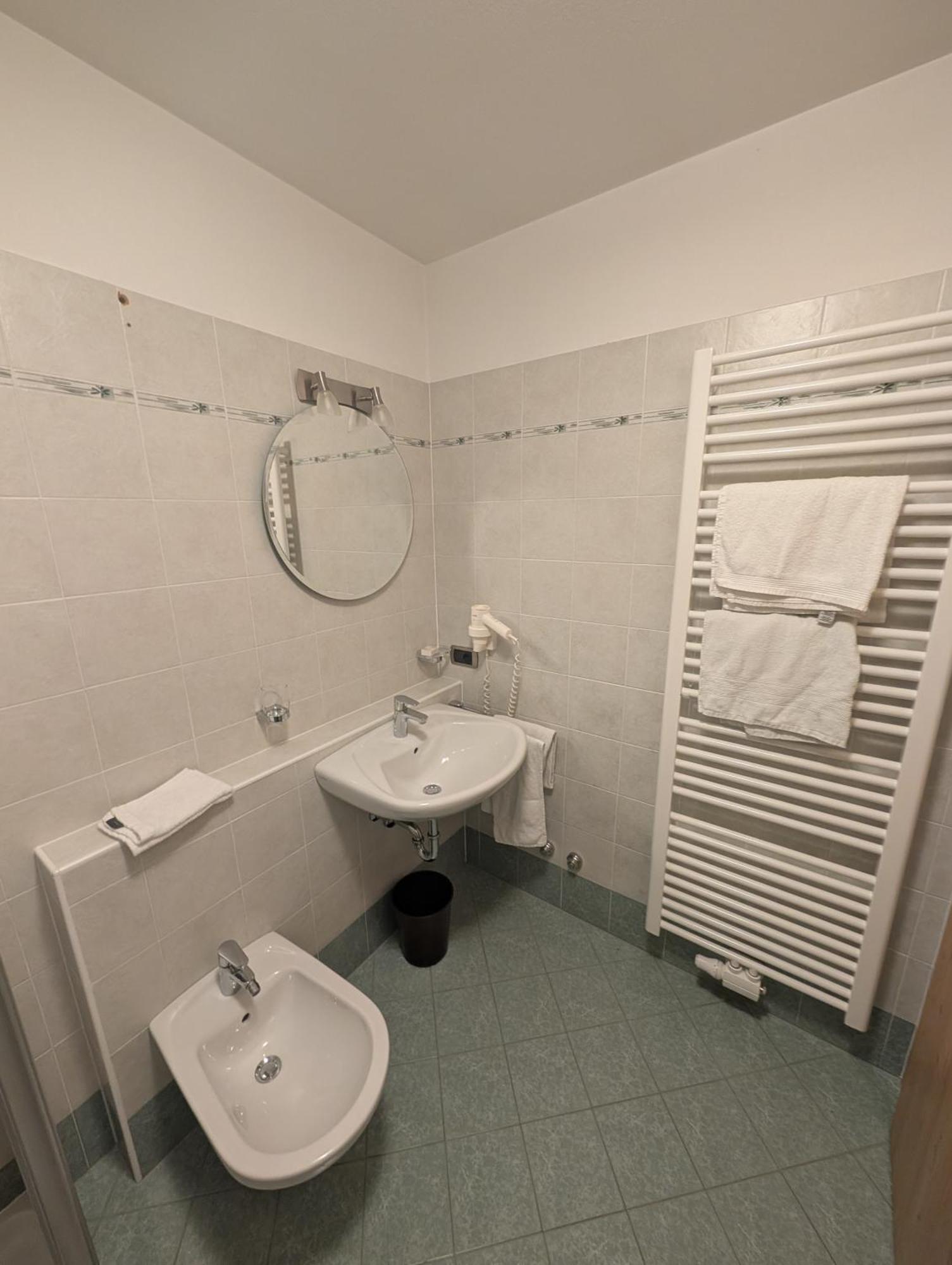 Da Kathi Aparthotel San Candido Ngoại thất bức ảnh